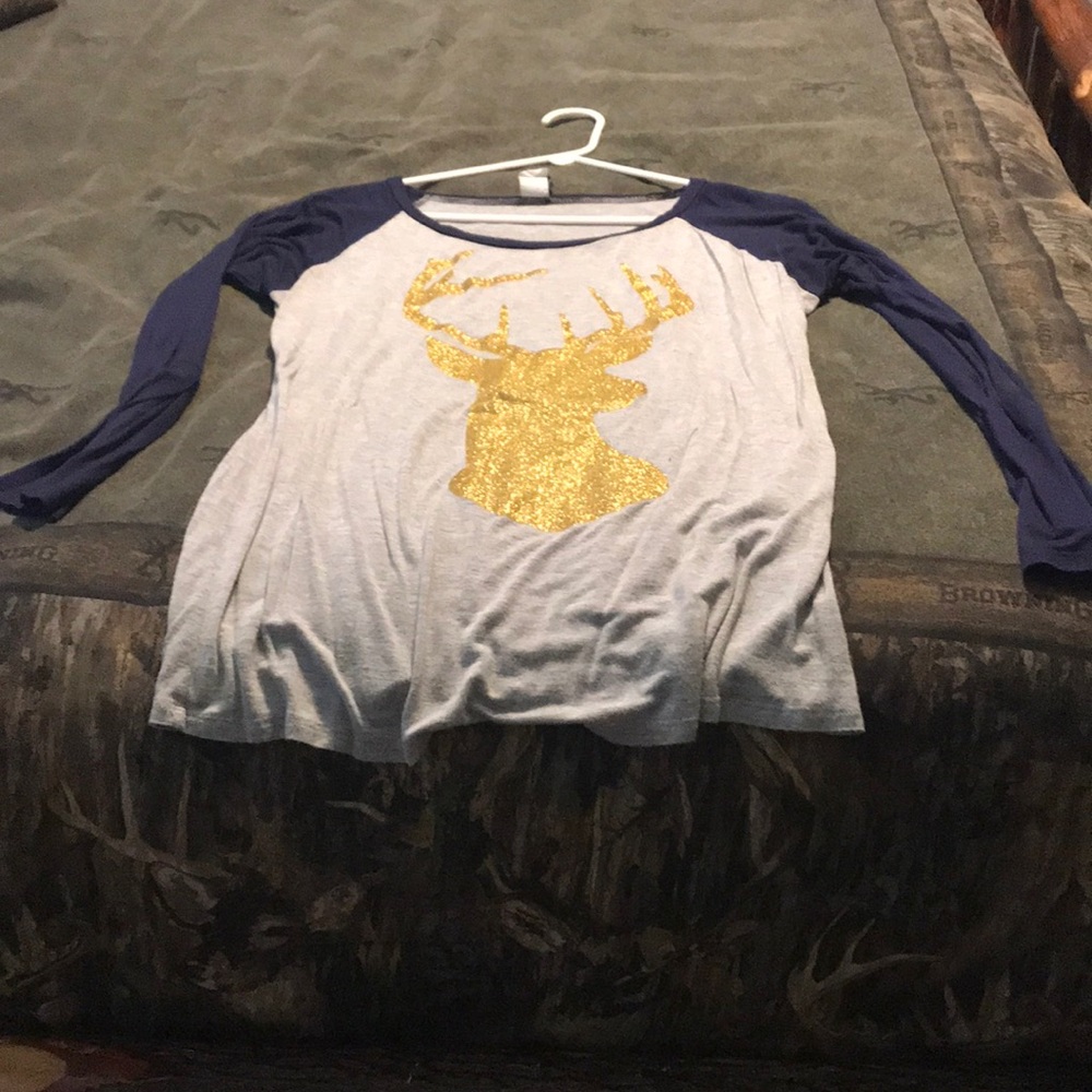 Long sleeve, buck head, baseball style  shirt